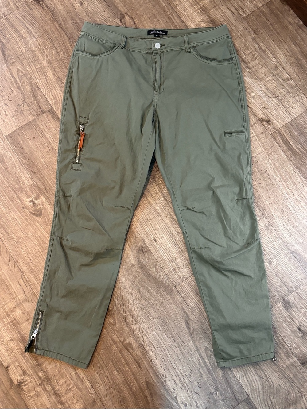 Charlie B Women’s Size 12 Green Cargo Pants